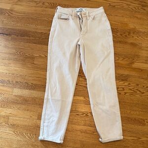Hollister Women's Boyfriend Jeans in Light Beige